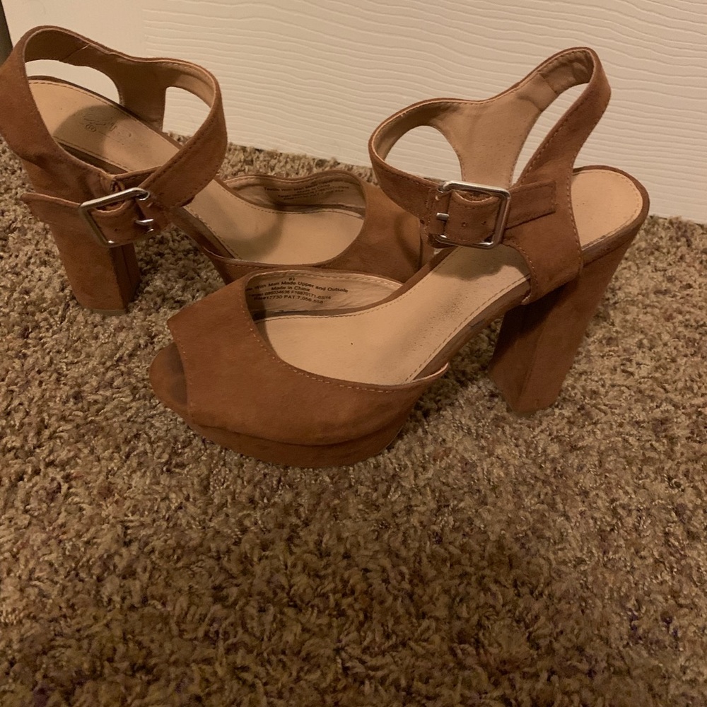 Brown suede chunky heeels